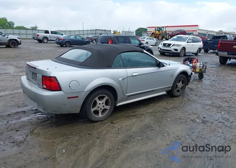 2001 Ford Mustang из США, поврежденный, VIN 1FAFP44461F132453